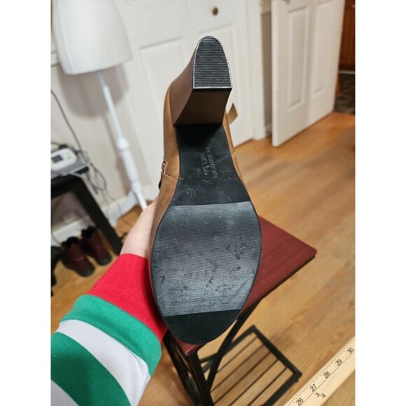 Dominique Nicole Size 9.5 Medium Brown Ankle Boots Saundra Style Stacked Heels - Picture 7 of 11